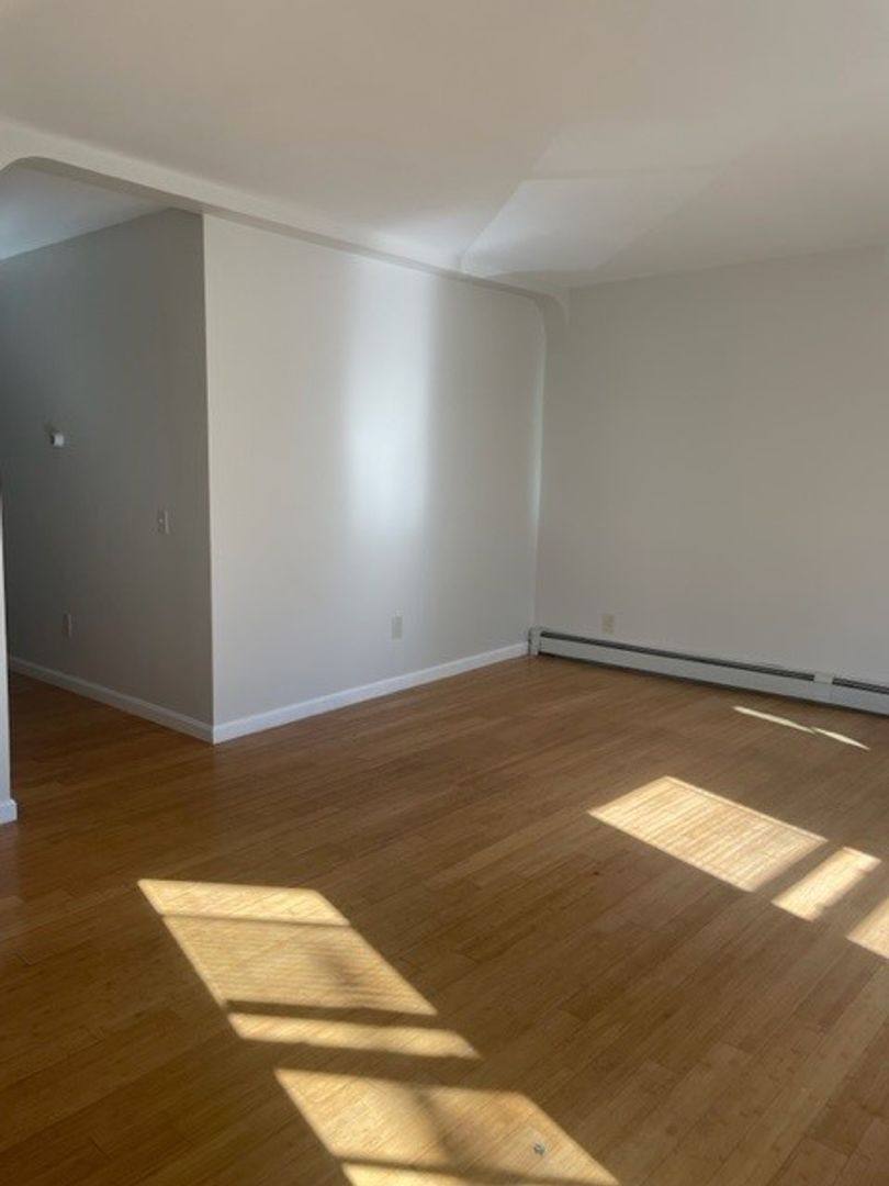 Apartment for rent at 86 Sutton St, Providence, RI 02903