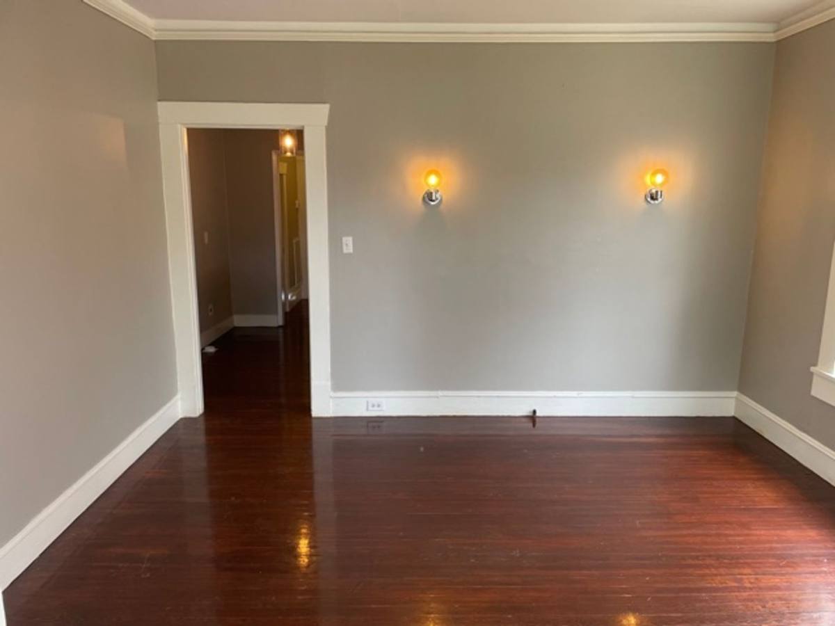 Apartment for rent at 1349 Glen Oak Place, Shreveport, LA 71103