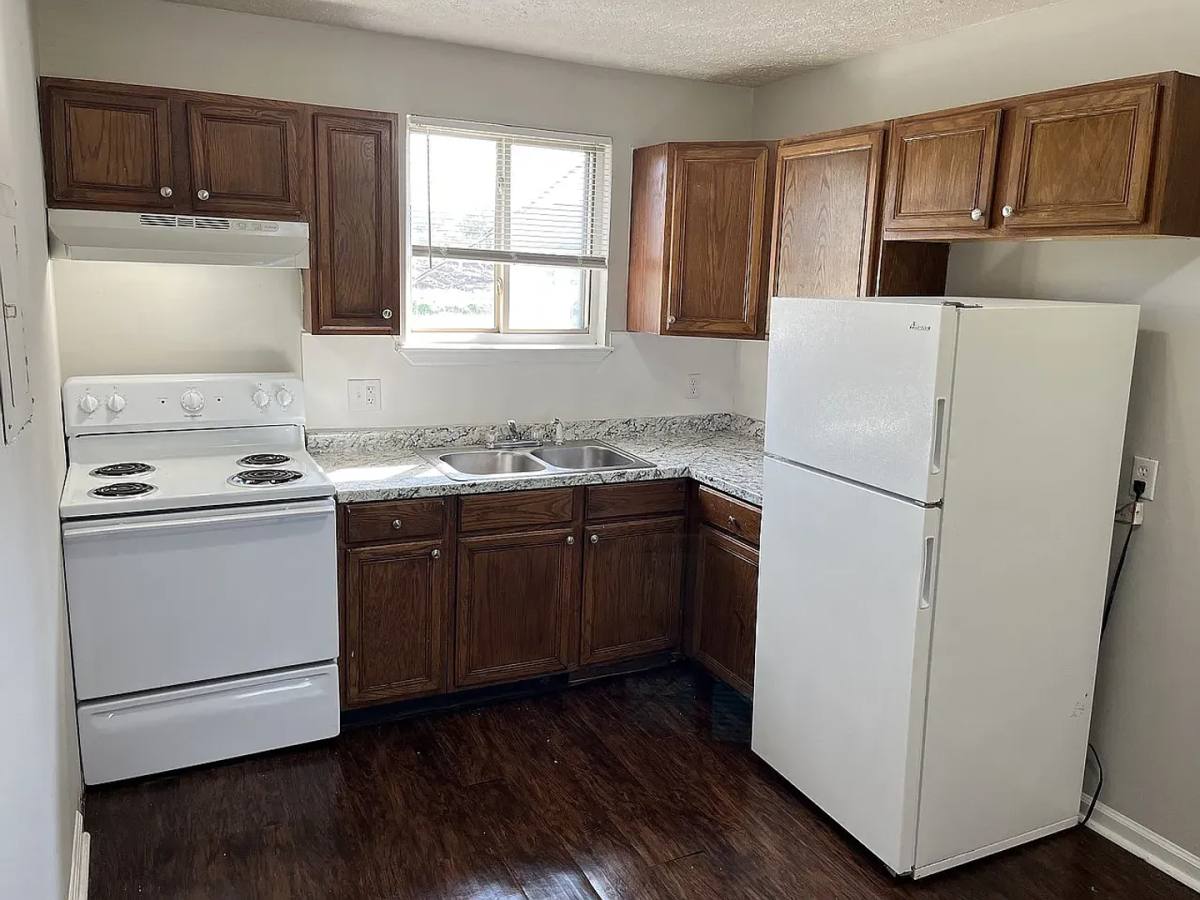 Apartment for rent at 1200 Wh Davis Dr, Nashville, TN 37208