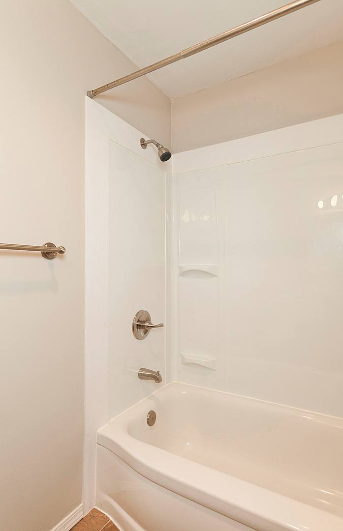 Apartment for rent at 951 N 42nd St, Seattle, WA 98103