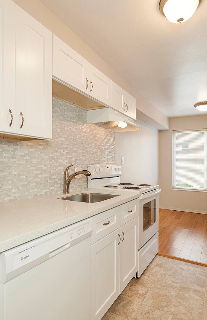 Apartment for rent at 951 N 42nd St, Seattle, WA 98103