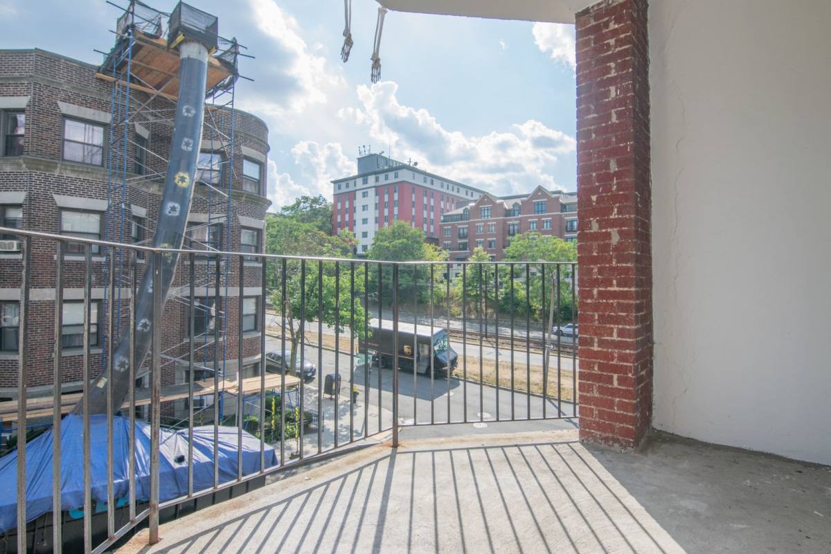 Apartment for rent at 43 Blvd Terrace #5, Allston, MA 02134