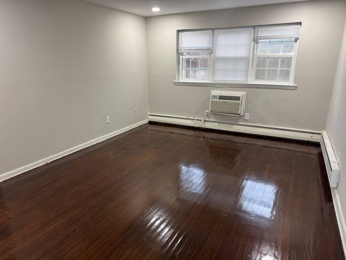 Apartment for rent at 210 Trinity Ave, Ambler, PA 19002