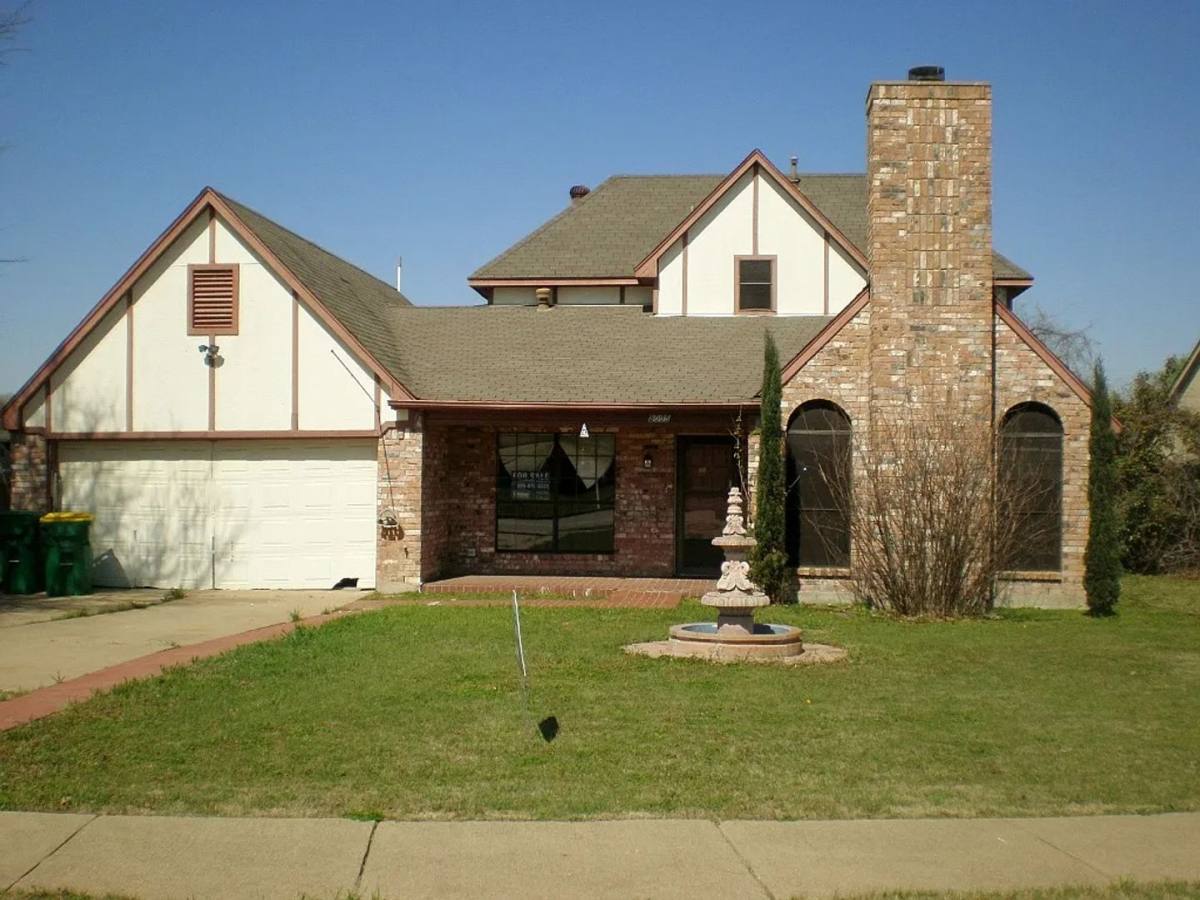 House for rent at 8005 Courageous Dr, Rowlett, TX 75089