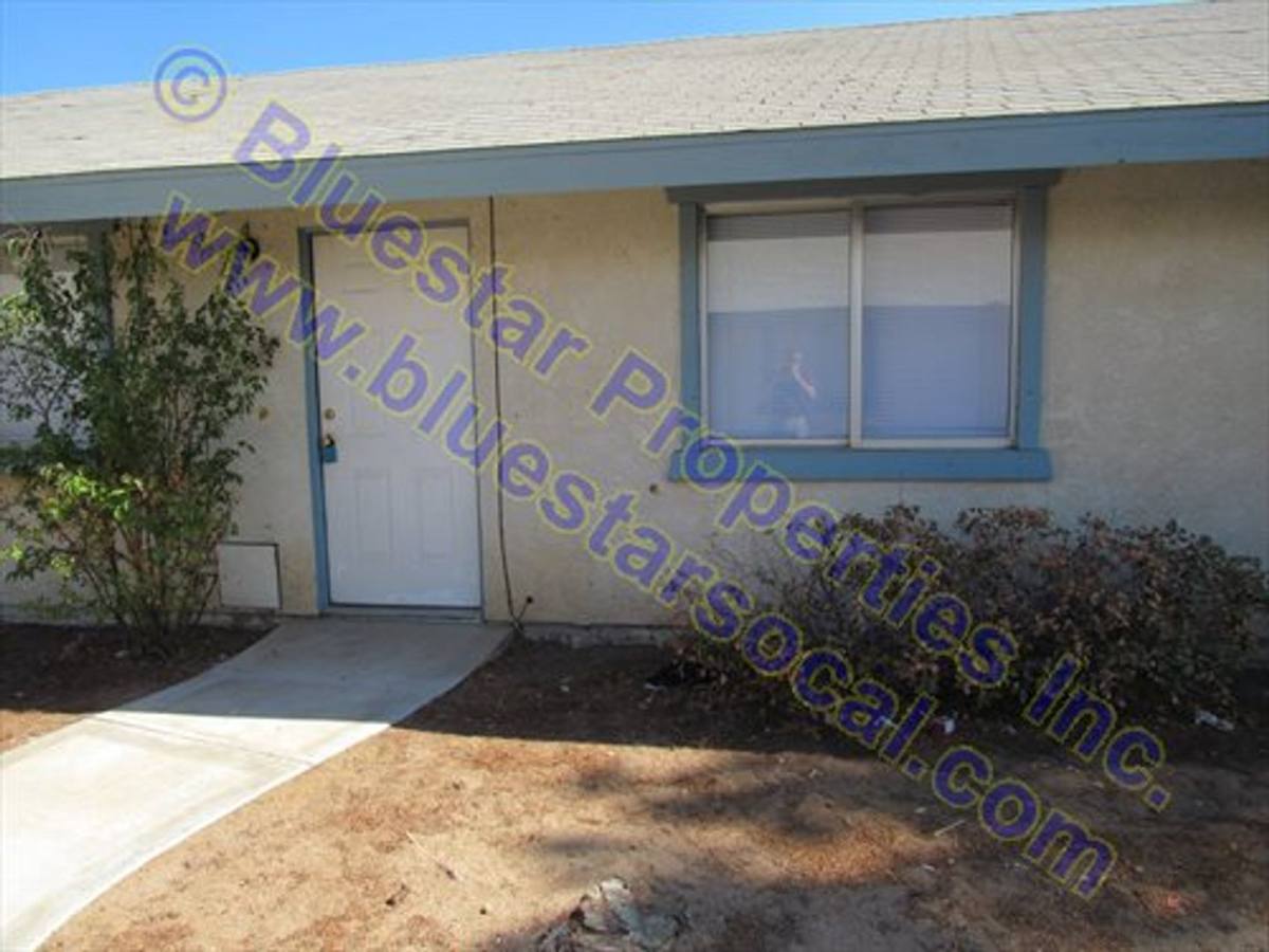 Apartment for rent at 15491 Rancherias Rd, Apple Valley, CA 92307