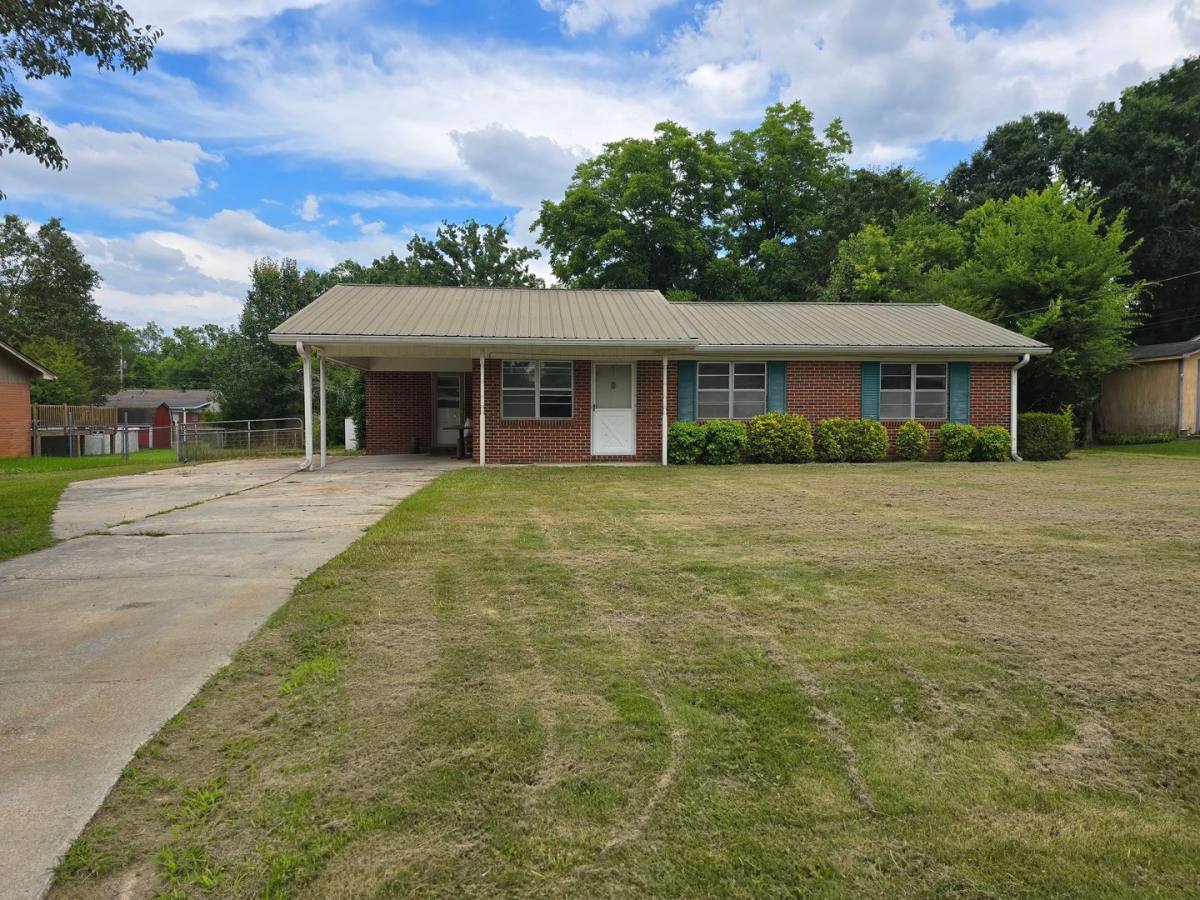 House for rent at 10 Lindsey Dr, Rome, GA 30165