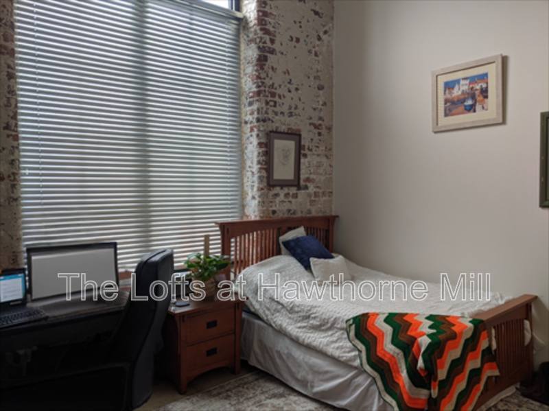 Apartment for rent at 1101 Hawthorne Lane, Charlotte, NC 28205