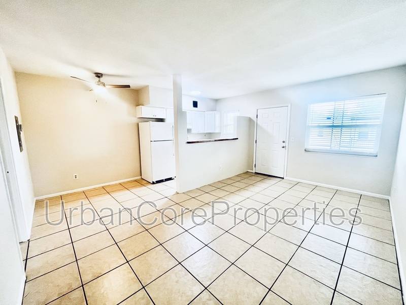 Apartment for rent at 115 7th Ave N #9, Saint Petersburg, FL 33701