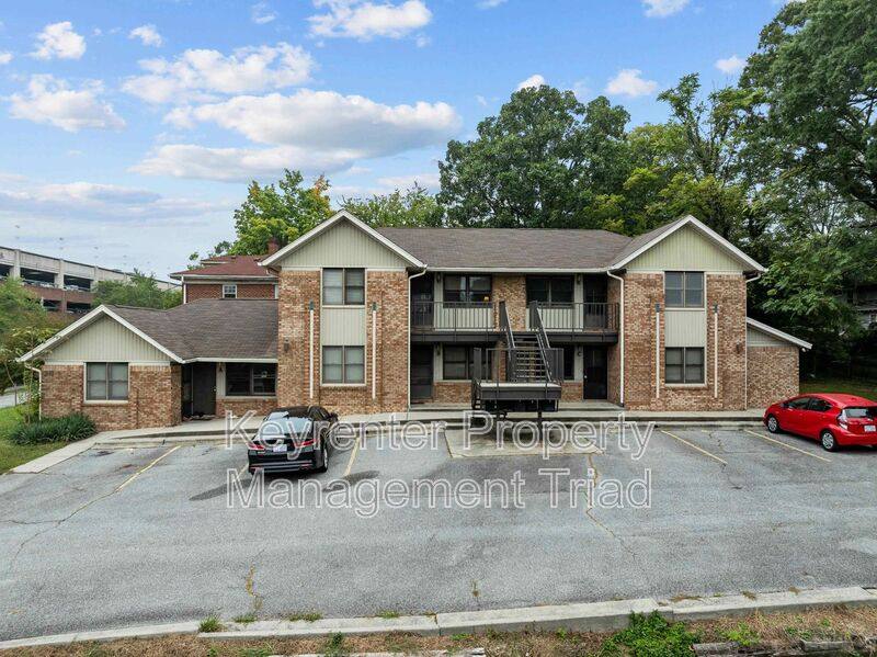 House for rent at 211 McIver St, Greensboro, NC 27403