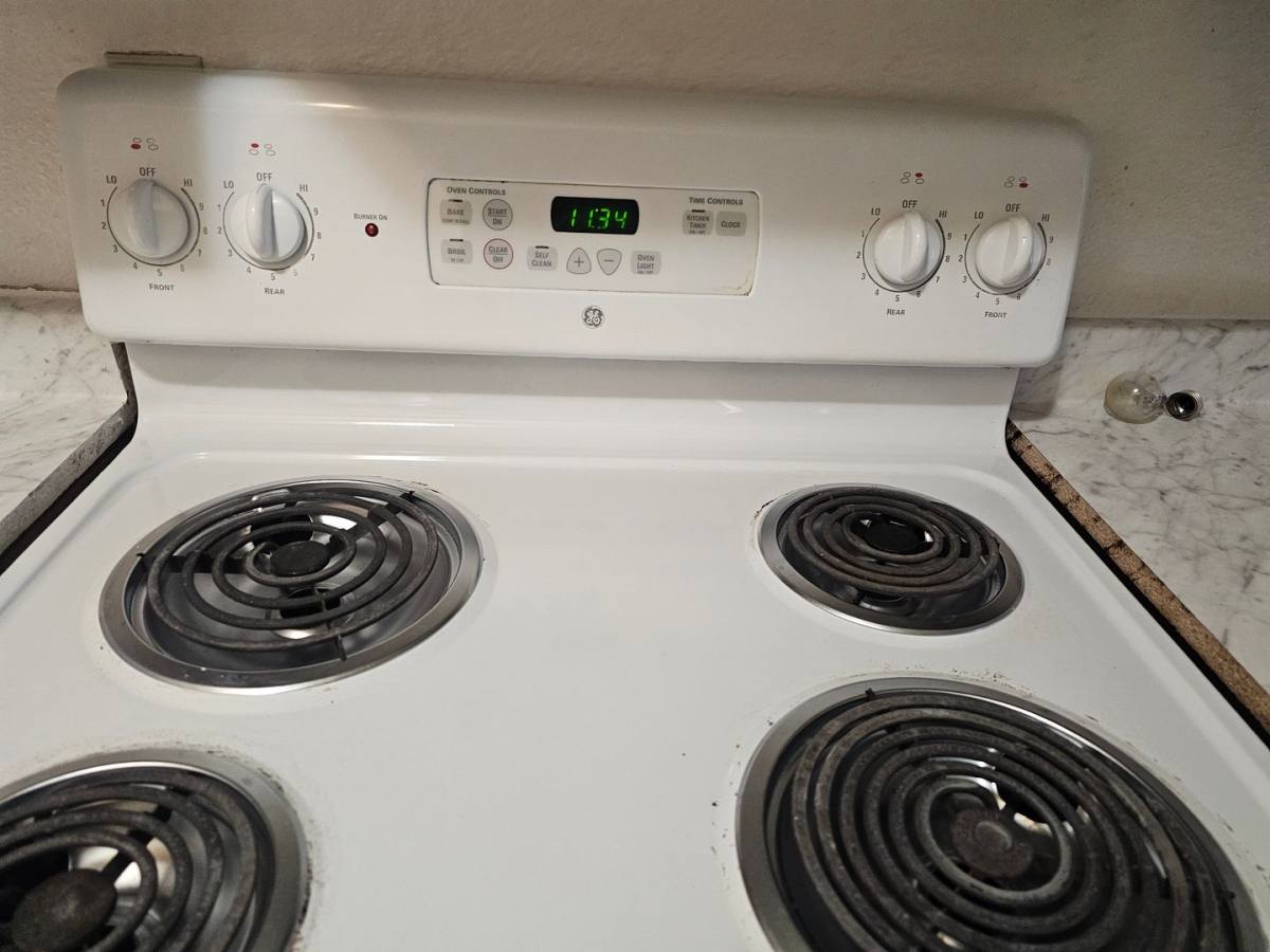 Apartment for rent at 120 N Eaton Ave, Dinuba, CA 93618