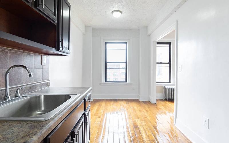 Apartment for rent at 106 S Harrison St, East Orange, NJ 07018