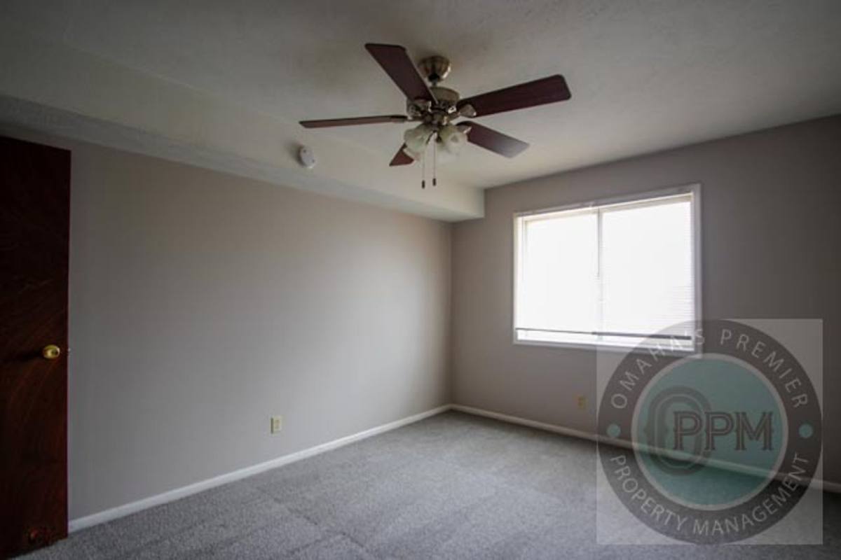 Apartment for rent at 1016 N 47th Ave, Omaha, NE 68132