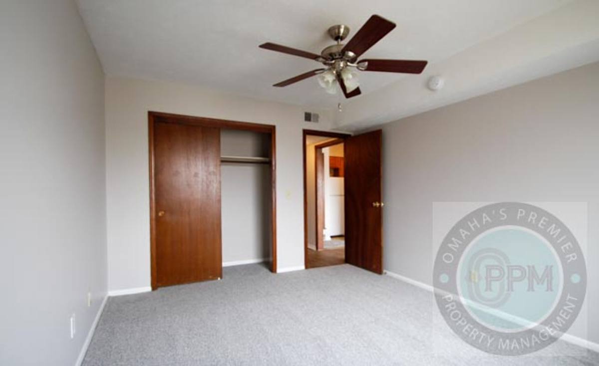 Apartment for rent at 1016 N 47th Ave, Omaha, NE 68132