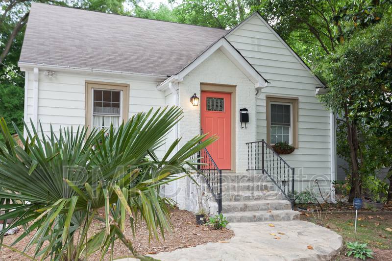 House for rent at 1829 Merriman Ave, Charlotte, NC 28203
