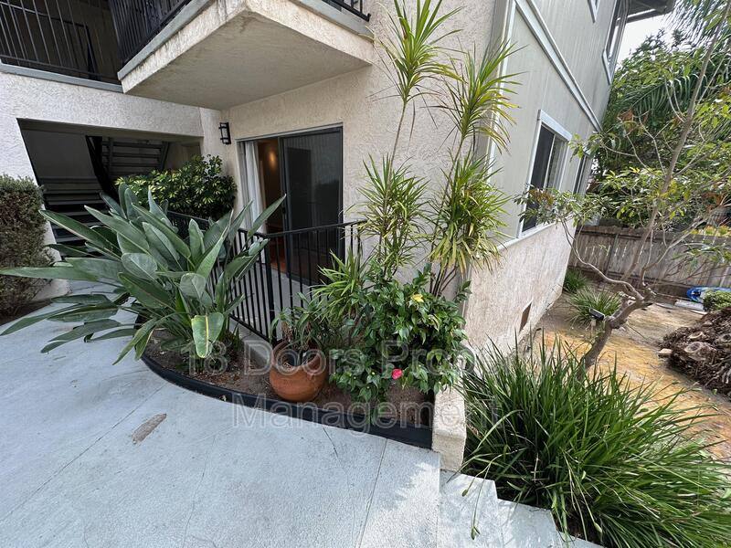 Condo for rent at 2002 Missouri St #1, San Diego, CA 92109
