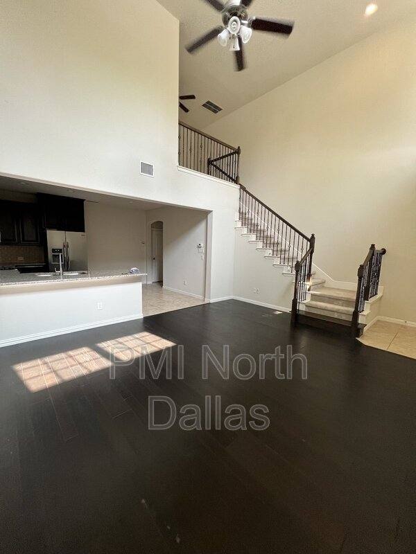 Townhouse for rent at 532 S Greenville Ave, Richardson, TX 75081