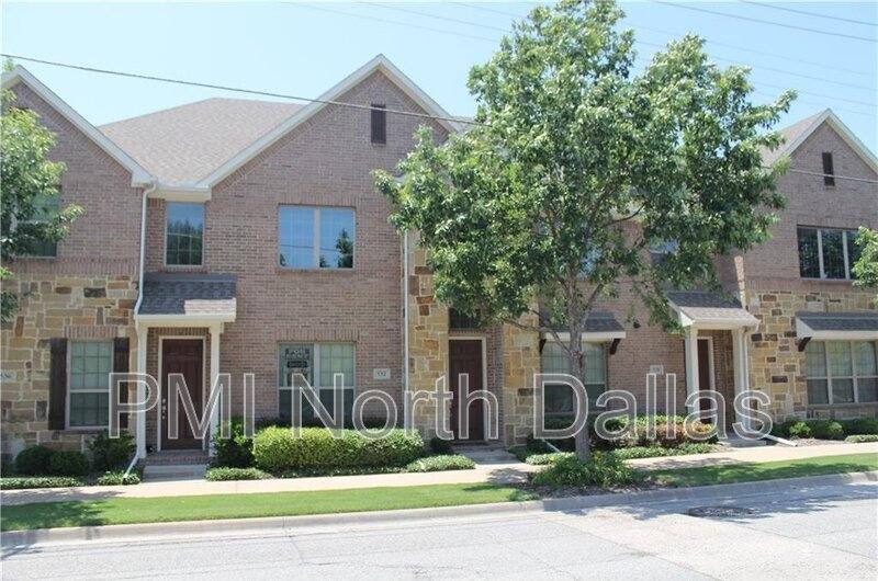 Townhouse for rent at 532 S Greenville Ave, Richardson, TX 75081