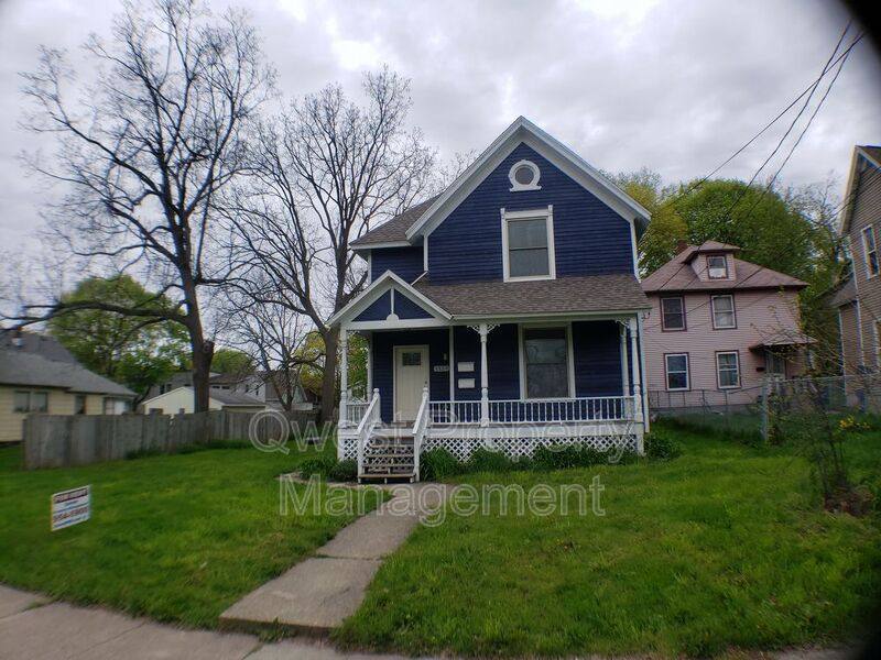 Apartment for rent at 1123 2nd St NW #1, Grand Rapids, MI 49504