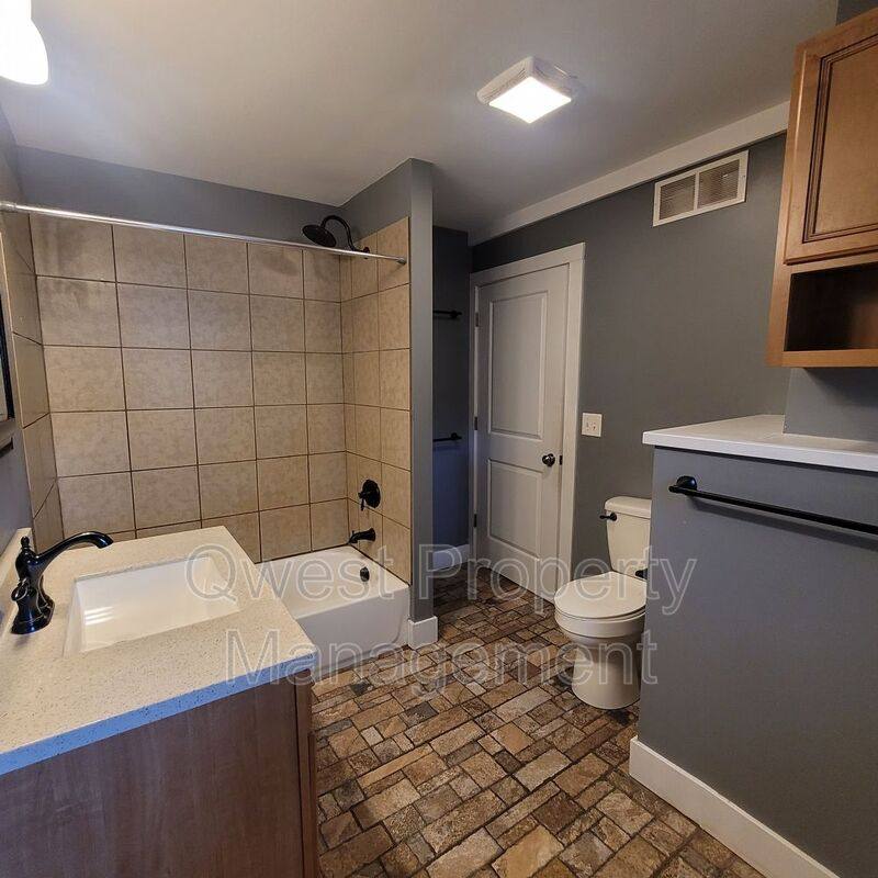 Apartment for rent at 1123 2nd St NW #1, Grand Rapids, MI 49504