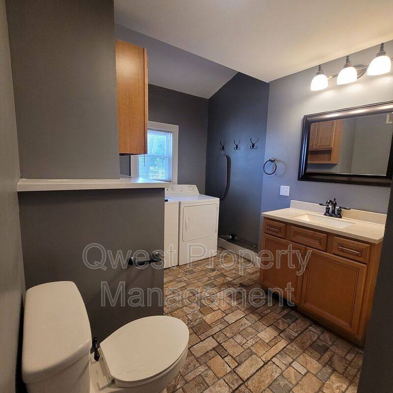 Apartment for rent at 1123 2nd St NW #1, Grand Rapids, MI 49504