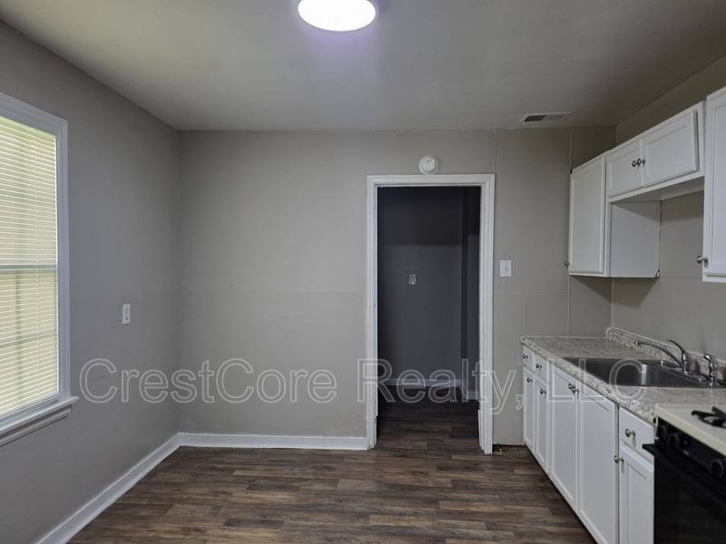 Apartment for rent at 4047 Chelsea Ave Extension, Memphis, TN 38108