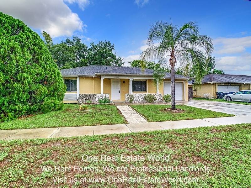 House for rent at 12929 Ohio Woods Lane, Orlando, FL 32824