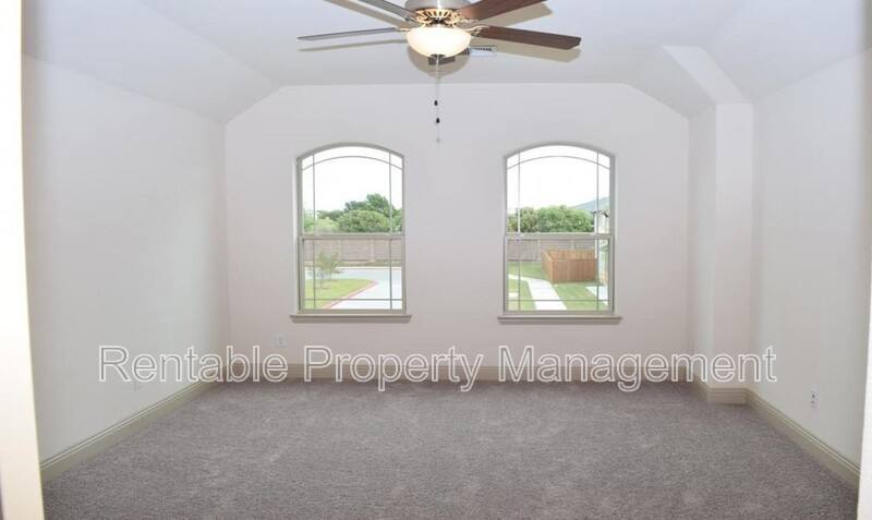 Townhouse for rent at 1247 Wiltshire Dr, Allen, TX 75013