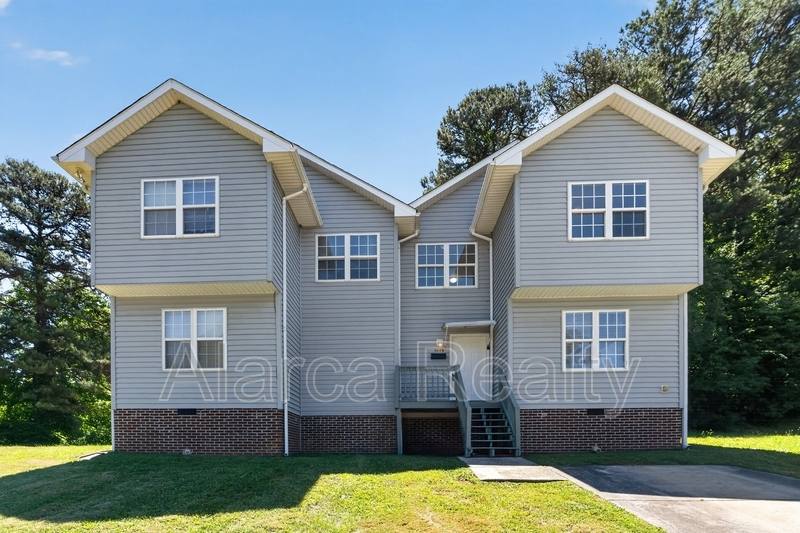 Apartment for rent at 5620 Ilford St, Charlotte, NC 28215