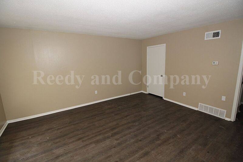 House for rent at 1841 S Perkins Rd, Memphis, TN 38117