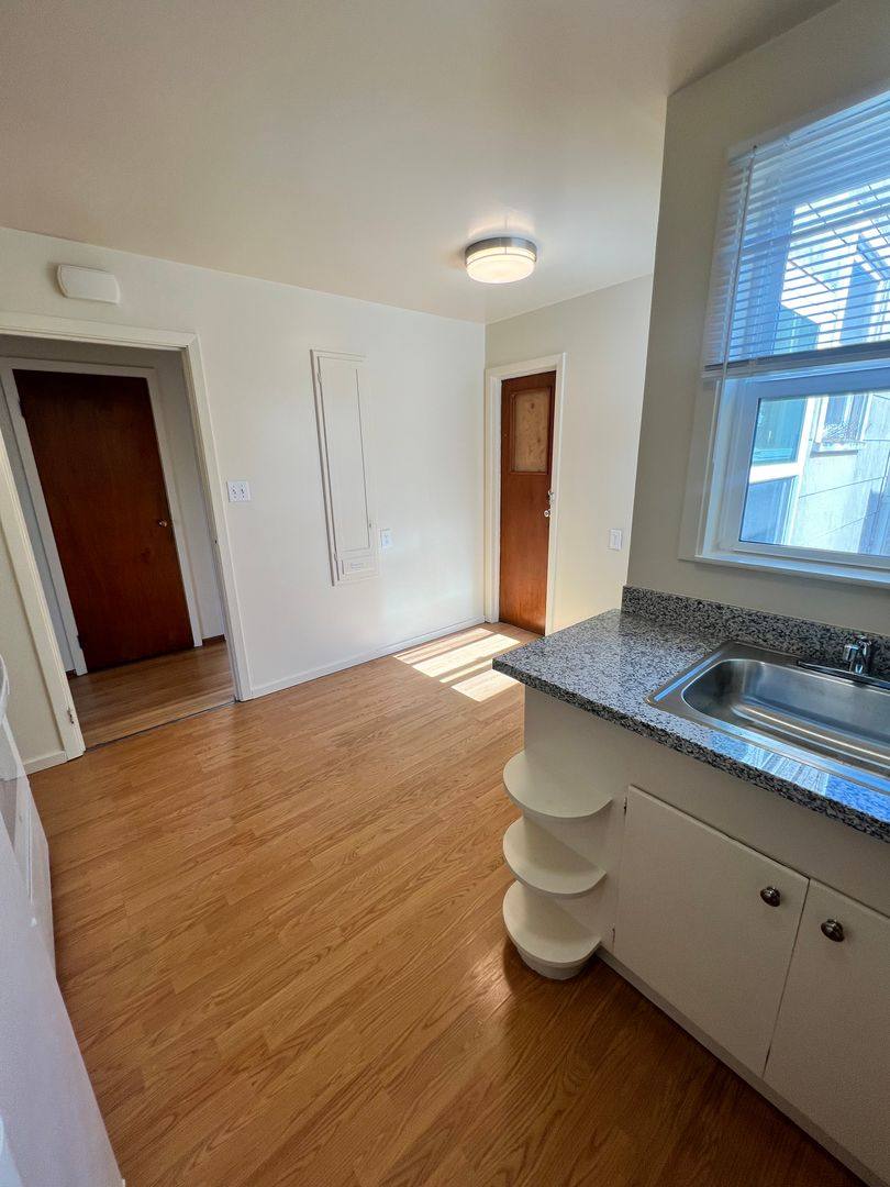 Apartment for rent at 3937 Irving St, San Francisco, CA 94122