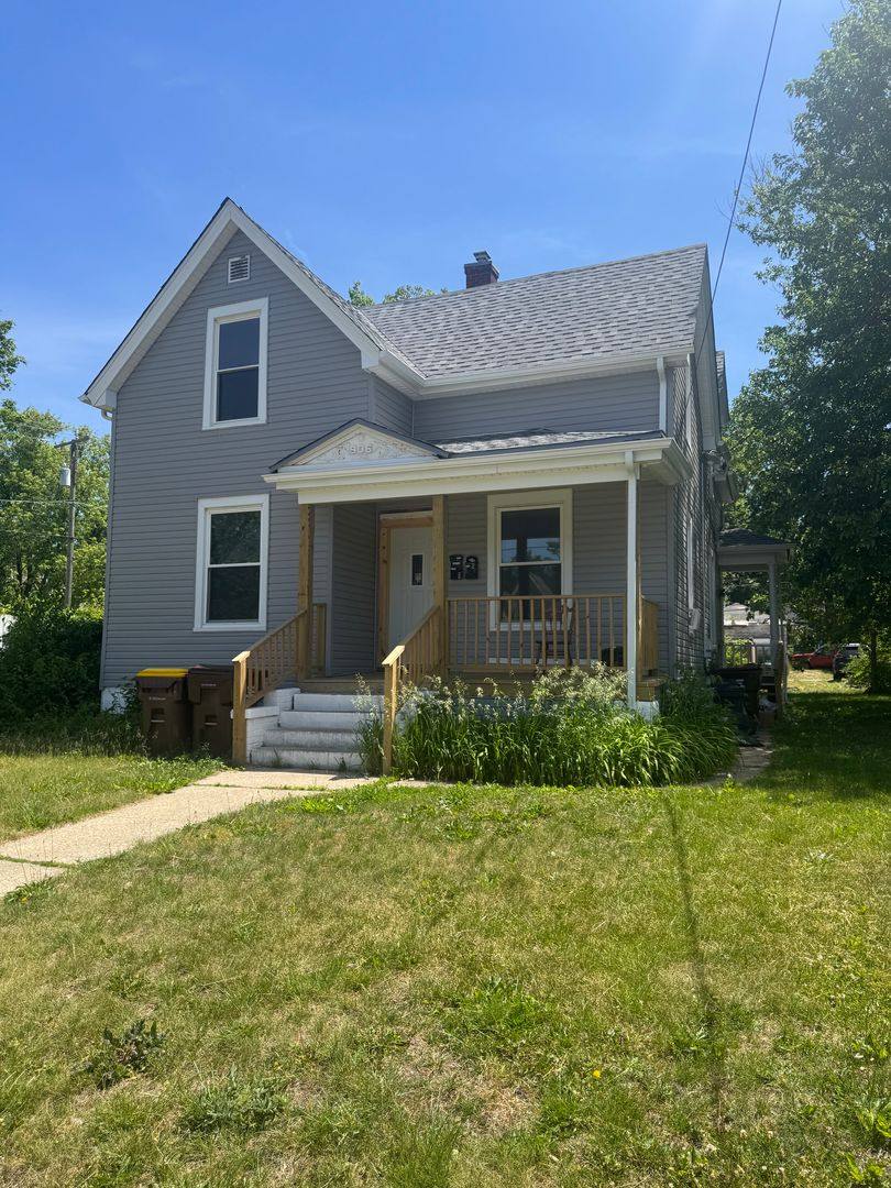 Apartment for rent at 906 S 5th St, Rockford, IL 61104