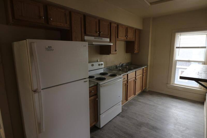 Apartment for rent at 423 Draper St #1 2, Kaukauna, WI 54130