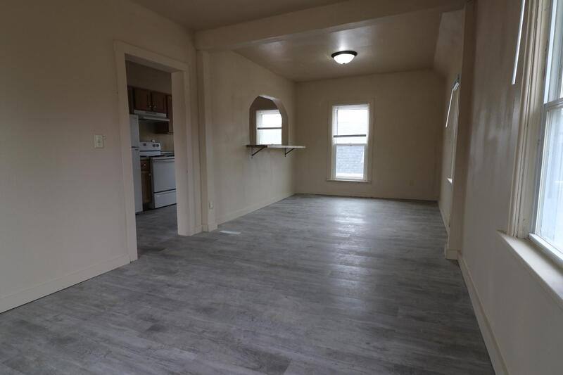 Apartment for rent at 423 Draper St #1 2, Kaukauna, WI 54130