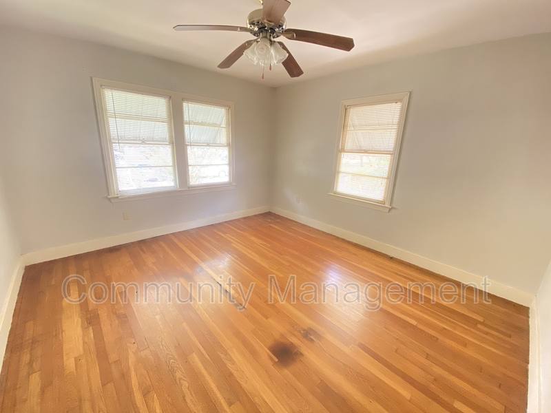 House for rent at 821 W Garfield St, Baton Rouge, LA 70802