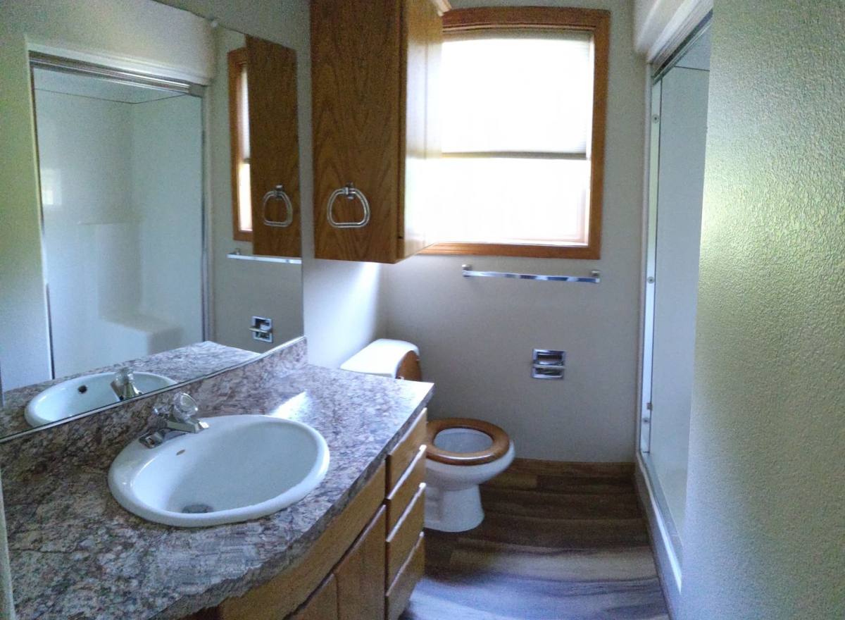 House for rent at 2022 16th Ave SE, Albany, OR 97322