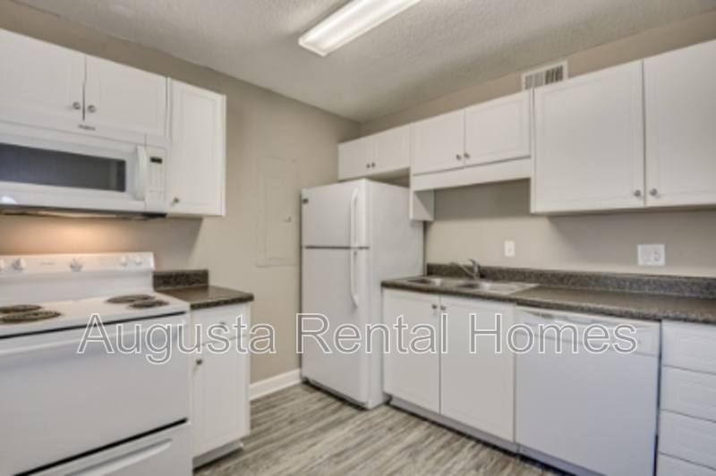Apartment for rent at 2905 Arrowhead Dr #G1, Augusta, GA 30909