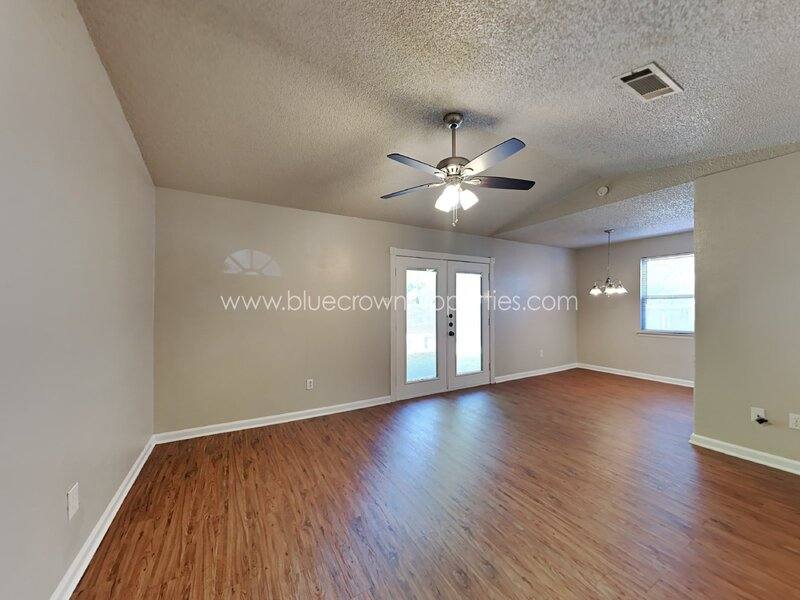 House for rent at 900 Cannon Dr, Euless, TX 76040