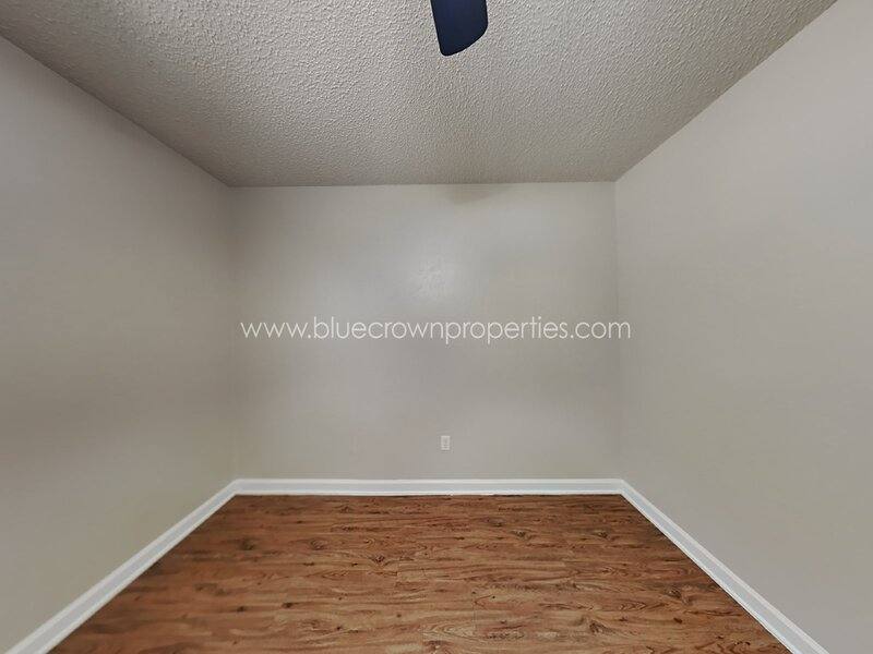 House for rent at 900 Cannon Dr, Euless, TX 76040