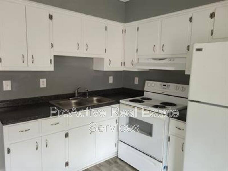 Apartment for rent at 812 W 27th St #1, Norfolk, VA 23517