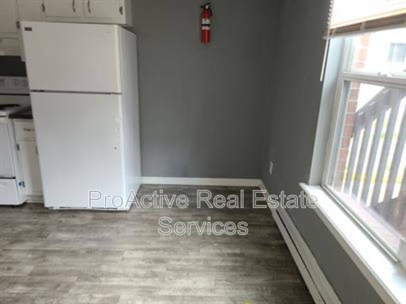 Apartment for rent at 812 W 27th St #1, Norfolk, VA 23517