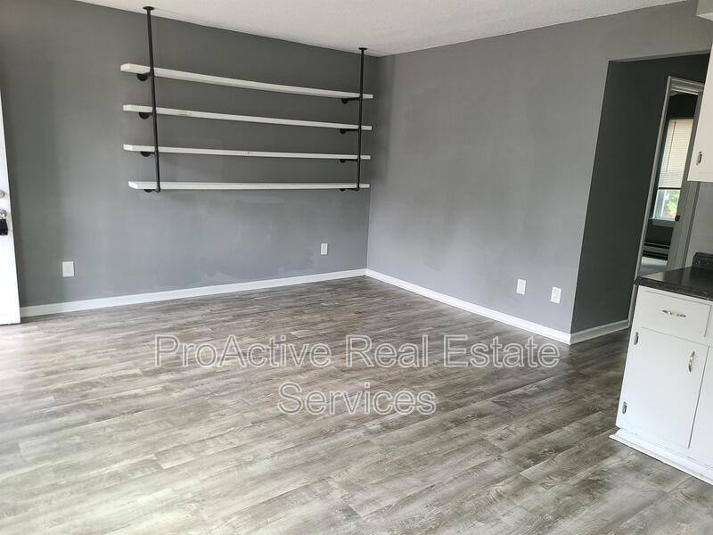 Apartment for rent at 812 W 27th St #1, Norfolk, VA 23517