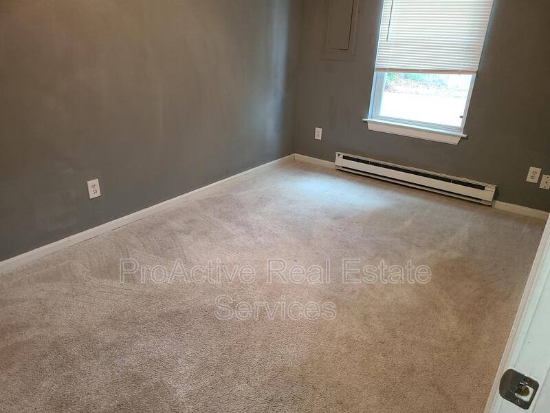 Apartment for rent at 812 W 27th St #1, Norfolk, VA 23517