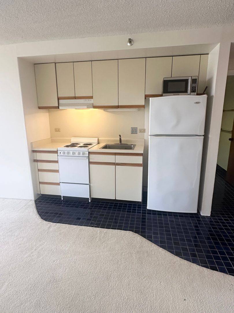 Condo for rent at 5333 Likini St, Honolulu, HI 96818