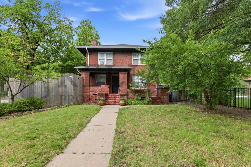 Apartment for rent at 101 N Belmont Place, Wichita, KS 67208