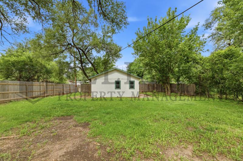 House for rent at 1415 N Prairie Lane, Derby, KS 67037