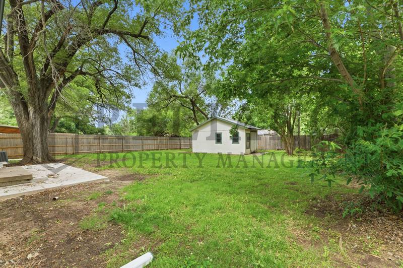 House for rent at 1415 N Prairie Lane, Derby, KS 67037