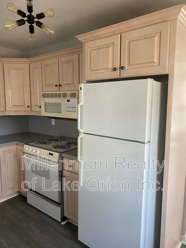 House for rent at 2181 Coy St, Ferndale, MI 48220