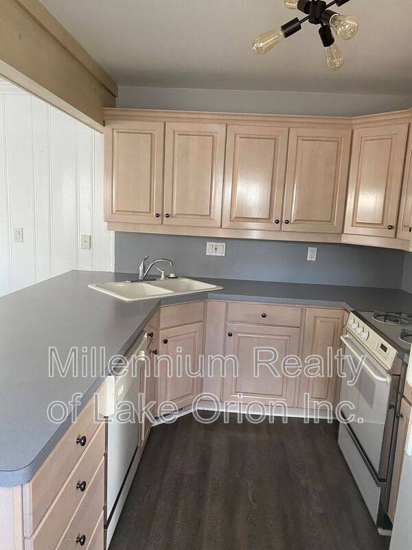 House for rent at 2181 Coy St, Ferndale, MI 48220