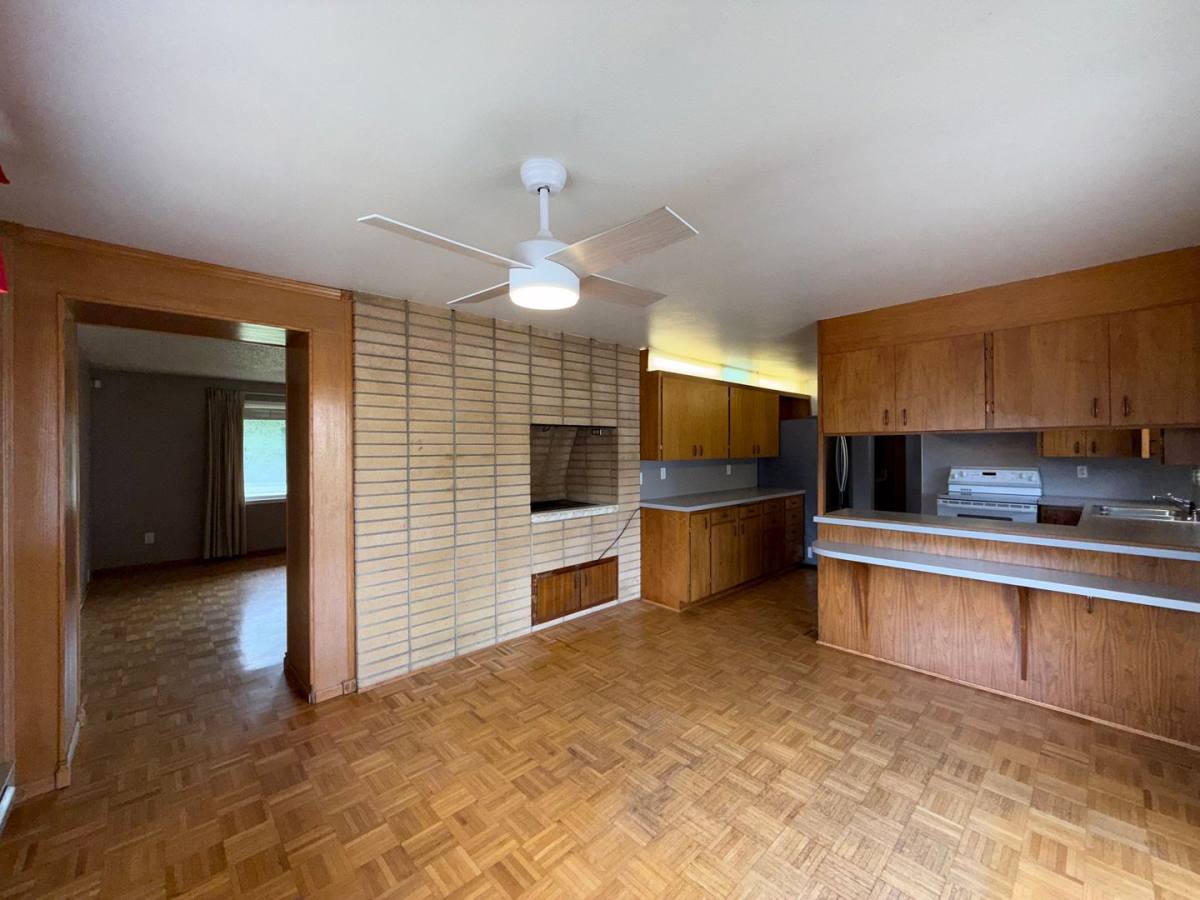 House for rent at 1605 126th St SE, Everett, WA 98208