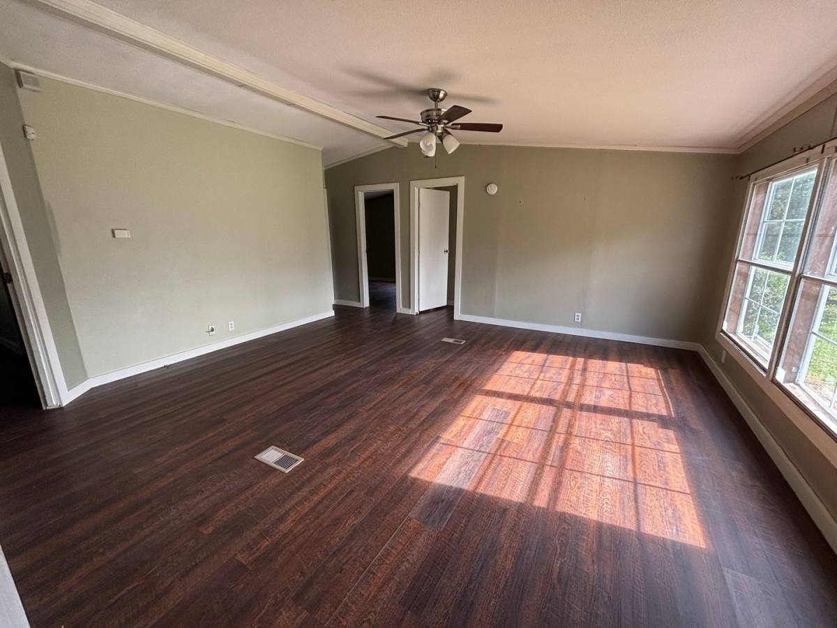 House for rent at 90 Morgan Lane, Decherd, TN 37324